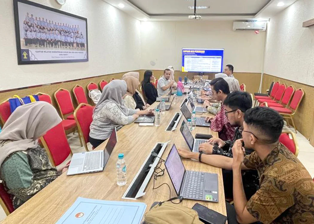 Kantor Wilayah Kementerian Hukum Jawa Barat (Kanwil Kemenkum Jabar) yang diwakili oleh Divisi P3H serta Analis Hukum dan Analis Kebijakan pada hari ini menerima kunjungan kerja oleh Lembaga Perlindungan Saksi dan Korban.Ist