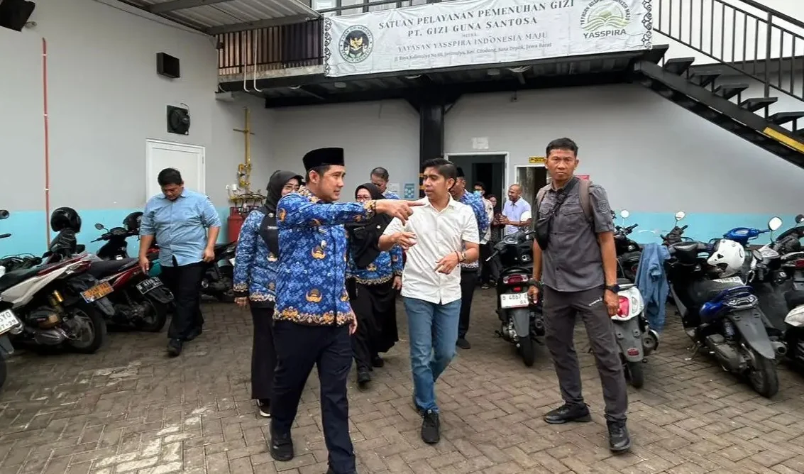 Satgas Percepatan Program MBG Kota Depok melakukan inspeksi mendadak ke SPPG di Kecamatan Cilodong, Kamis (23/04/26). (Foto: JD 01/Diskominfo Depok).