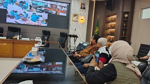 Direktur RSUD Umar Wirahadikusumah dr Enceng menyampaikan, operasi tersebut berjalan dengan lancar dan memberikan hasil yang sangat menggembirakan.Dok-Diskominfosanditik Sumedang