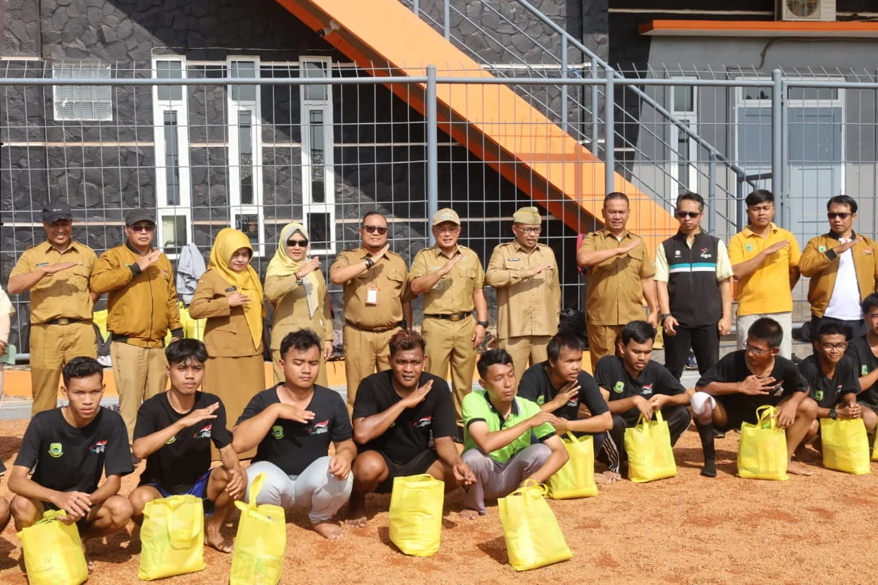 Bupati Kuningan, Dr. H. Dian Rachmat Yanuar, M.Si., melakukan kunjungan  di tengah persiapan menghadapi Pekan Paralimpik Daerah (Peparda) Jawa Barat Tahun 2026 di Indramayu.Dok-IKP Diskomimfo