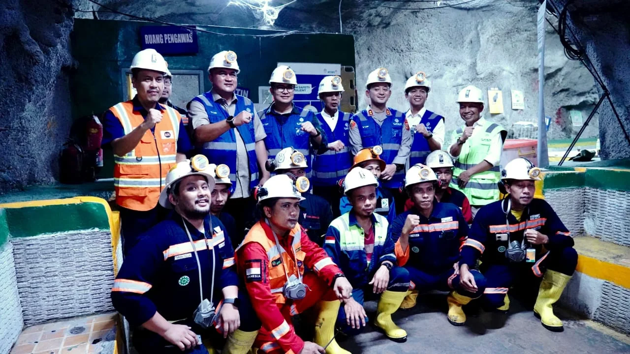 Bupati Bogor, Rudy Susmanto mengunjungi area tambang emas PT Aneka Tambang (Antam) di Kecamatan Nanggung.Ist