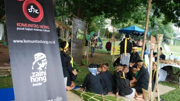 FT-Komunitas-Hong-1