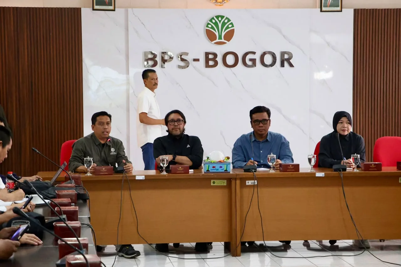 Ketua Komisi II DPRD Provinsi Jawa Barat Bambang Mujiarto saat 
kunjungan kerja ke Balai Perhutanan Sosial Bogor.Dok-Humas DPRD Jabar