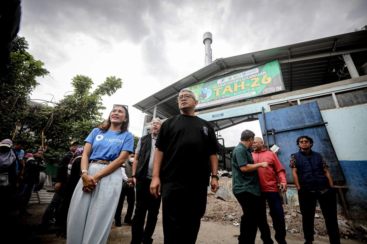 Ritase Pembuangan Sampah Dikurangi, Wali Kota Bandung Farhan Ngantor di Kelurahan