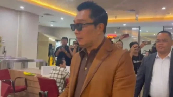 Ridwan Kamil Penuhi Panggilan Bareskrim,  Lisa Mariana Pastikan Putrinya Ikut Tes DNA