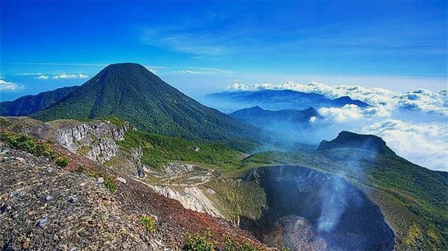 Sajarah Gunung Sunda jeung Tilas-tilas Alam di Balik Kulit Urang Sunda Anu Caang