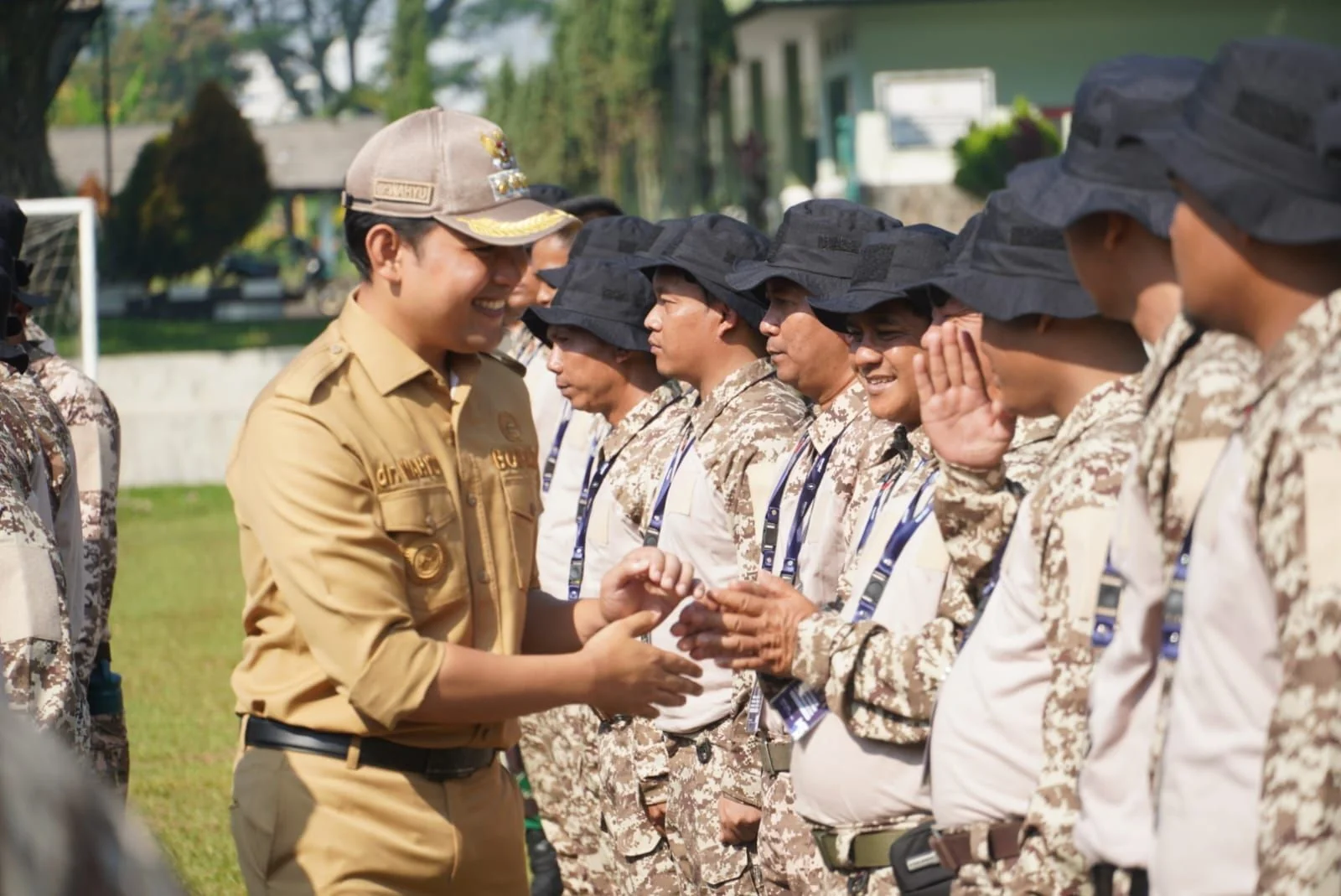Bupati Cianjur, dr. Wahyu, membuka secara resmi kegiatan Pendidikan Pembentukan Karakter dan Bela Negara.Ist