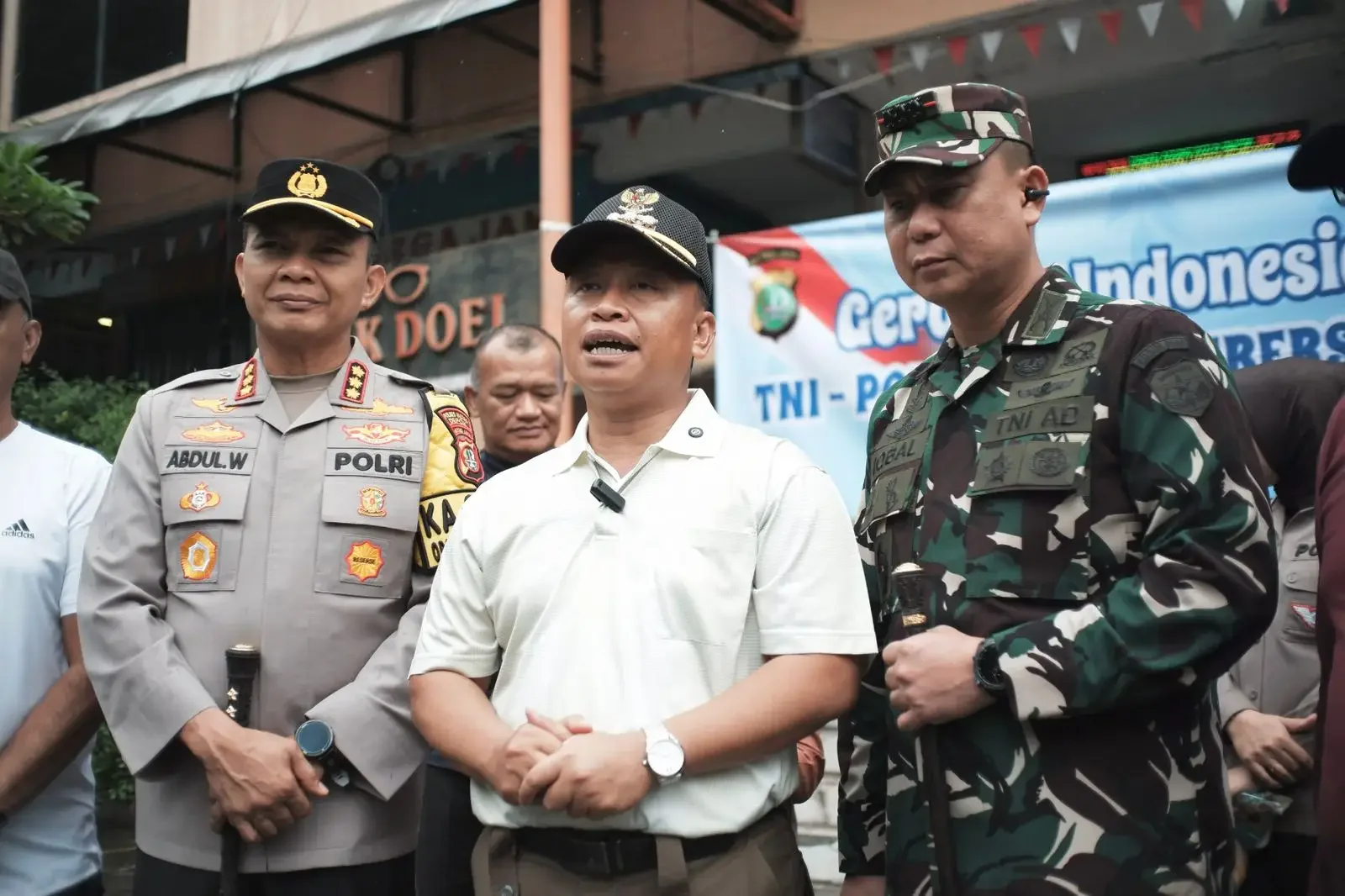 Wali Kota Depok, Supian Suri bersama Kapolres Metro Depok (kiri) dan Dandim 0508/Depok. (Foto : JD01/Diskominfo).