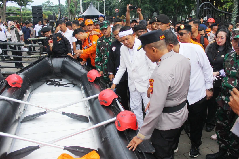 Dedi Mulyadi Siapkan Call Center Tanggap Bencana di Gedung Sate dan 5 Kantor Wilayah