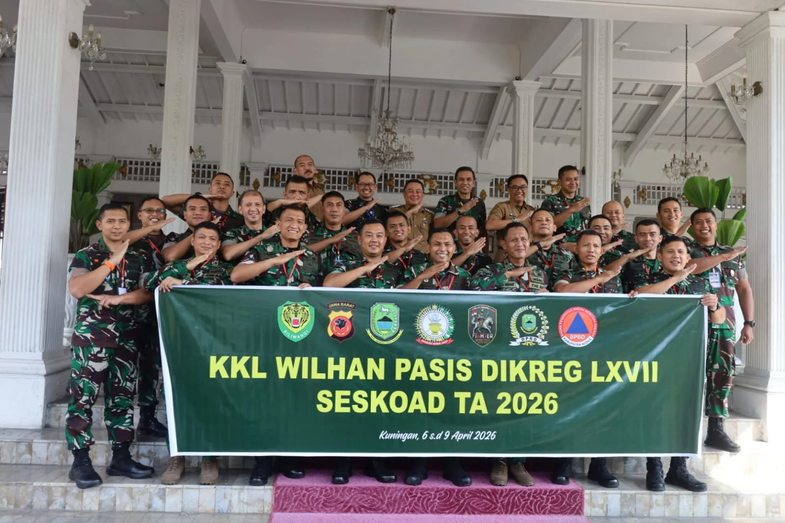 Bupati Kuningan, Dr. H. Dian Rachmat Yanuar, M.Si, menerima kunjungan silaturahmi Siswa Sekolah Staf dan Komando Angkatan Darat (Seskoad) dalam rangka kegiatan Kuliah Kerja Lapangan (KKL) Wilayah Pertahanan (Wilhan) Tahun Ajaran 2026, yang berlangsung di