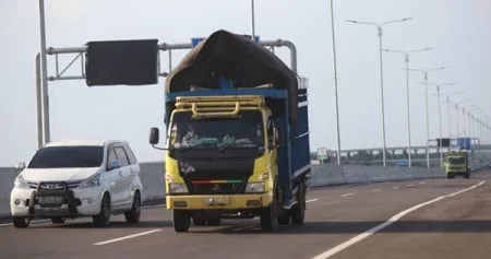 Pembatasan Truk ODOL di Jabar Berpotensi Mengerek Biaya Logistik dan Harga Barang