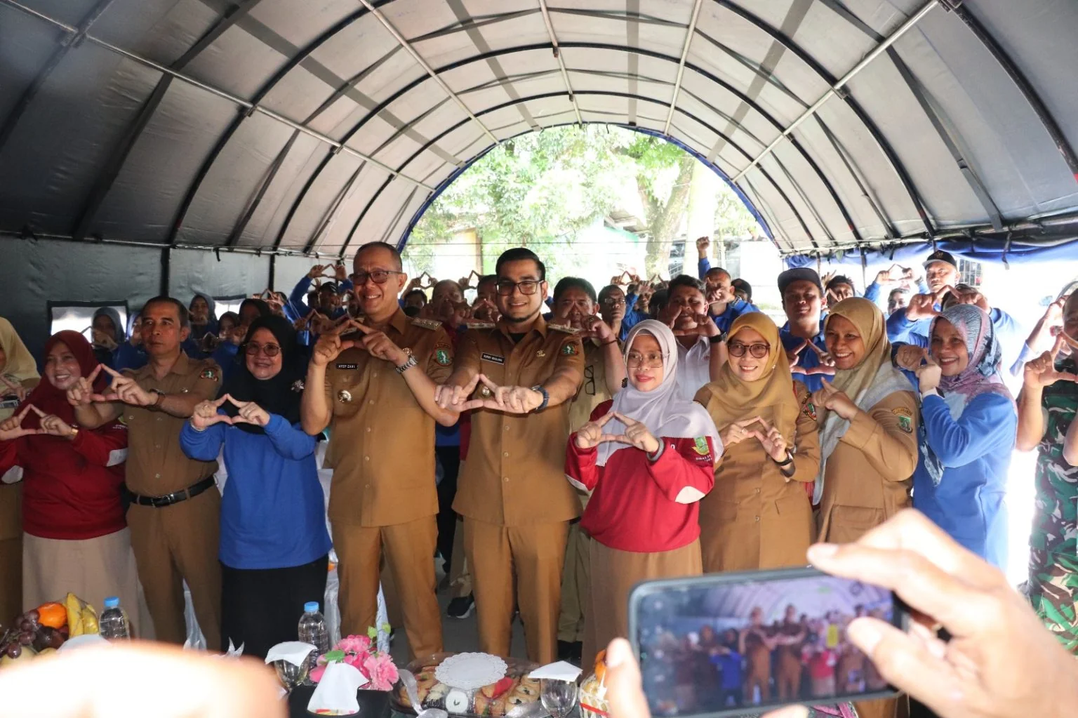 Wali Kota Sukabumi Ayep Zaki didampingi Wakil Wali Kota Bobby Maulana.Ist