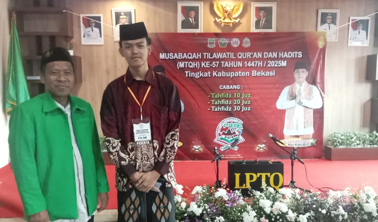 Kafilah Kecamatan Bojongmangu tengah menunjukkan kemampuan terbaiknya pada pelaksanaan Musabaqah Tilawatil Quran dan Hadits (MTQH) ke-57 Tingkat Kabupaten Bekasi Tahun 2025. Foto : Suganda/Newsroom
