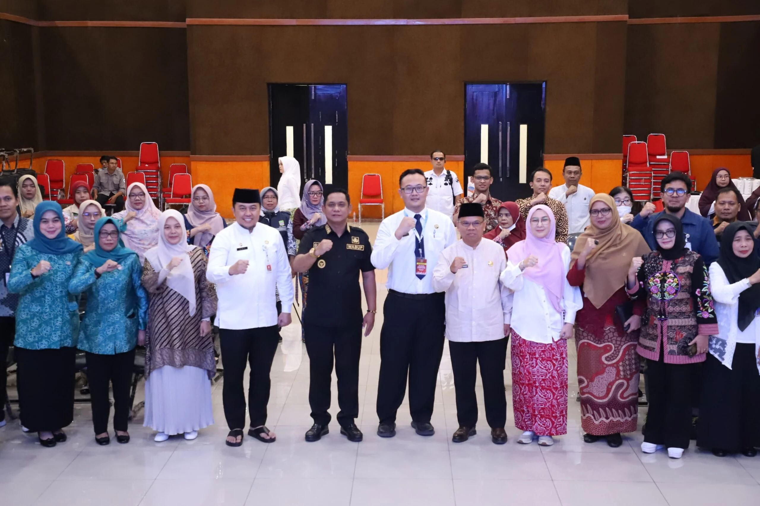 Badan Perencanaan Pembangunan Daerah (Bappeda) Kabupaten Bekasi meluncurkan inovasi KAPAK BEKASI (Kolaborasi Aksi Pentahelix Kabupaten Bekasi) sebagai upaya memperkuat sinergi lintas pihak dalam percepatan penurunan stunting. Foto : Endar Raziq