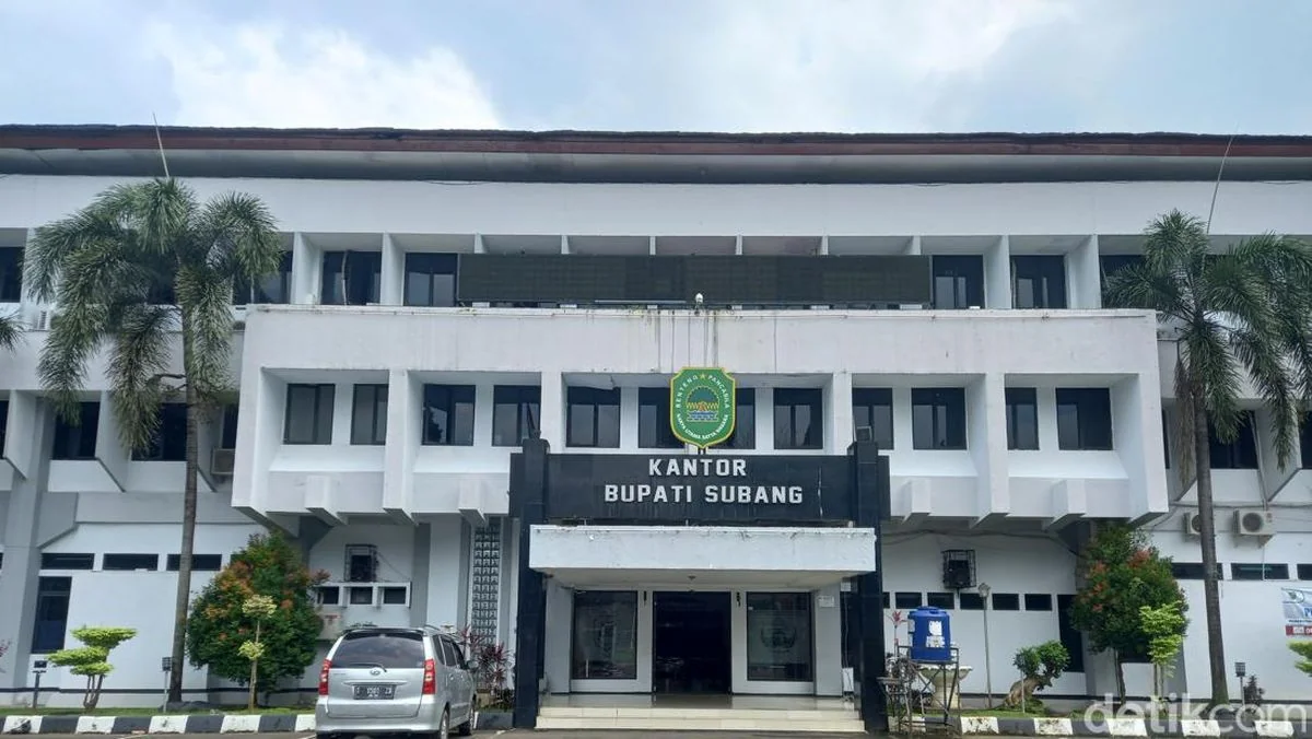 Pemerintah Kabupaten Subang Perbaiki Jembatan Penghubung Cikaum-Ciasem