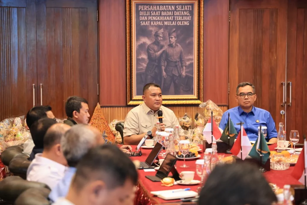 Bupati Bogor, Rudy Susmanto, menegaskan komitmen Pemerintah Kabupaten (Pemkab) Bogor membuka ruang seluas-luasnya bagi para investor yang ingin berinvestasi dan berkontribusi dalam pembangunan daerah.Dok-Diskomimfo Kab Bogor