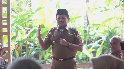 Bupati Sumedang Dony Ahmad Munir ingin Bantuan Stimulan Perumahan Swadaya (BSPS) rehab rumah tidak layak huni (Rutilahu) menjadi instrumen kesejahteraan masyarakat di Kabupaten Sumedang.Dok-Diskominfosanditik Sumedang