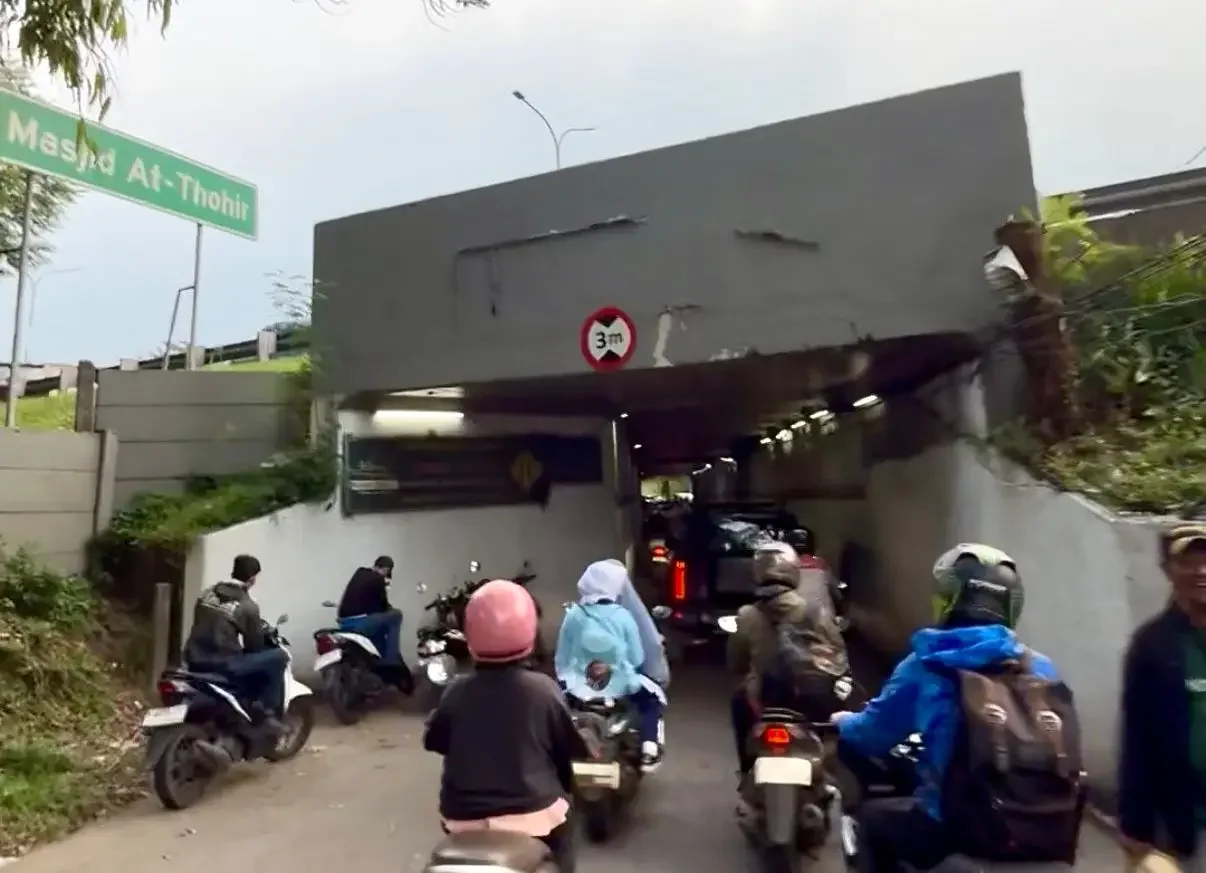 Terowongan Jalan Desa, Kecamatan Tapos. (Foto: Diskominfo Depok/ Ilustrasi).
