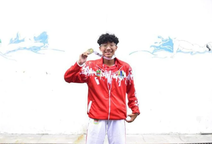 Djulkifli Rasyid, yang tampil dominan di nomor 100 meter gaya bebas dan 100 meter gaya punggung pada Pekan Paralympic Pelajar Daerah (Peparpeda) Jawa Barat 2025.Ist
