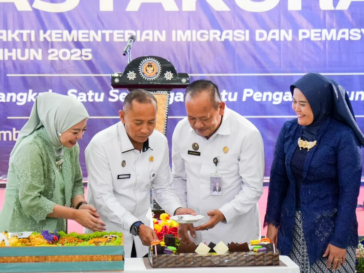 Direktorat Jenderal Pemasyarakatan dan Direktorat Jenderal Imigrasi menggelar Tasyakuran memperingati Hari Bhakti Kementerian Imigrasi dan Pemasyarakatan (Kemenimipas) Ke-1 Tahun 2025.Ist
