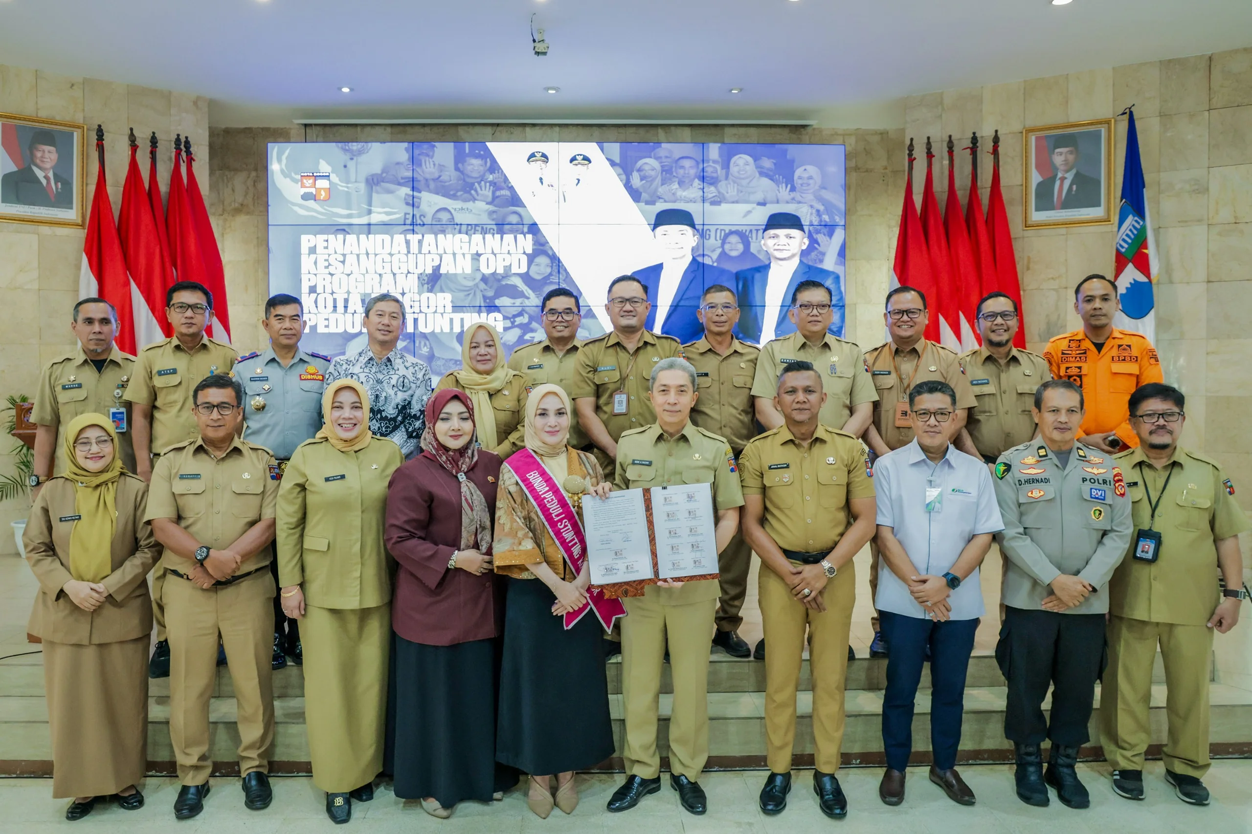 Wali Kota Bogor, Dedie A. Rachim bersama Wakil Wali Kota Bogor, Jenal Mutaqin, secara resmi meluncurkan aplikasi Bogor Bebas Stunting (Bogor Besti).Ist