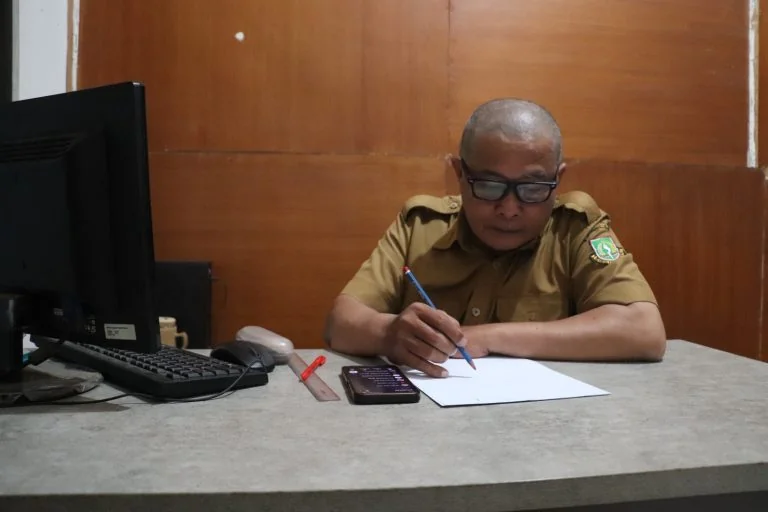 Penata Kelola Penanaman Modal Ahli Madya DPMPTSP Teten Agus Sugihan.Dok-Diskominfo Kota Sukabumi