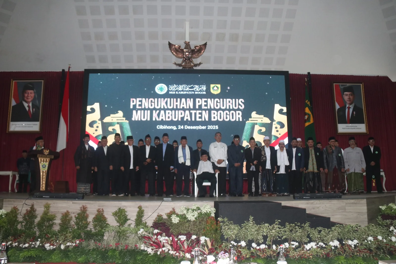 Mewakili Bupati Bogor, Sekretaris Daerah Kabupaten Bogor, Ajat Rochmat Jatnika, menyampaikan apresiasi atas peran aktif MUI dalam menjaga kondusivitas, memperkuat ukhuwah Islamiyah, serta membentengi masyarakat dari dekadensi moral dan paham yang menyimpa