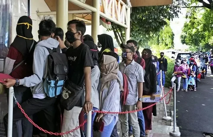 Meski Investasi di Karawang Tinggi, Angka Pengangguran Tetap Melangit