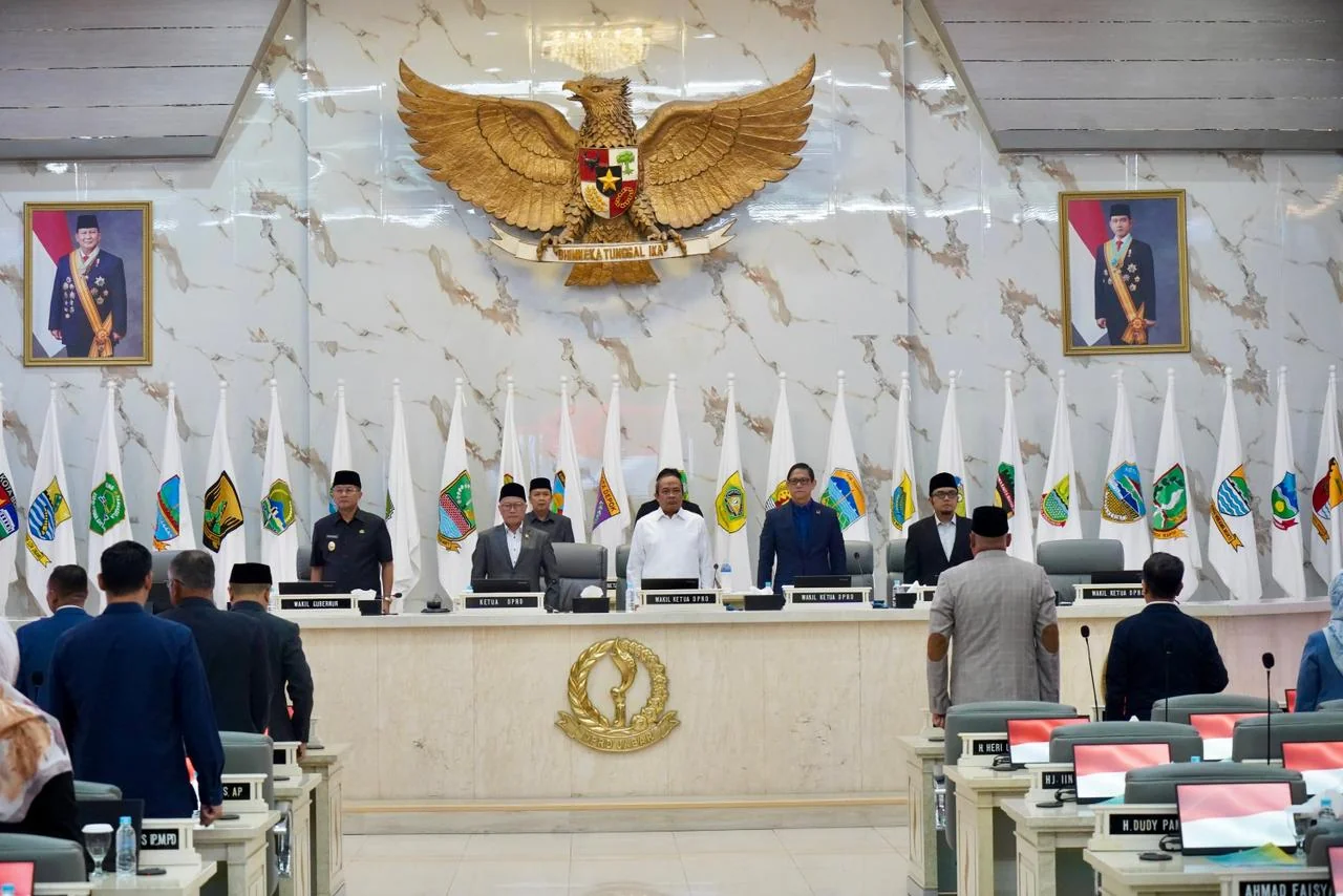 DPRD Jawa Barat menggelar rapat paripurna membahas agenda penting. Agenda pertama, penyampaian nota pengantar Gubernur Jawa Barat perihal Rancangan Peraturan Daerah (Ranperda) Pertanggungjawaban Pelaksanaan APBD Provinsi Jawa Barat Tahun Anggaran 2025.Dok