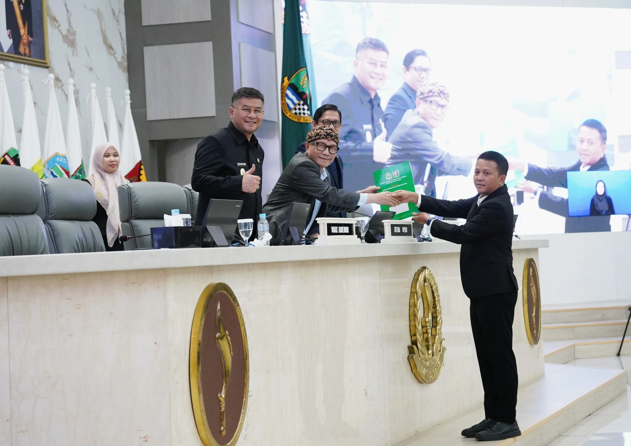 Fraksi Partai Persatuan Pembangunan (F-PPP) DPRD Jawa Barat yang disampaikan oleh Uden Dida Efendi sebagai anggota F-PPP DPRD Jawa Barat.Dok-Humas DPRD Jabar