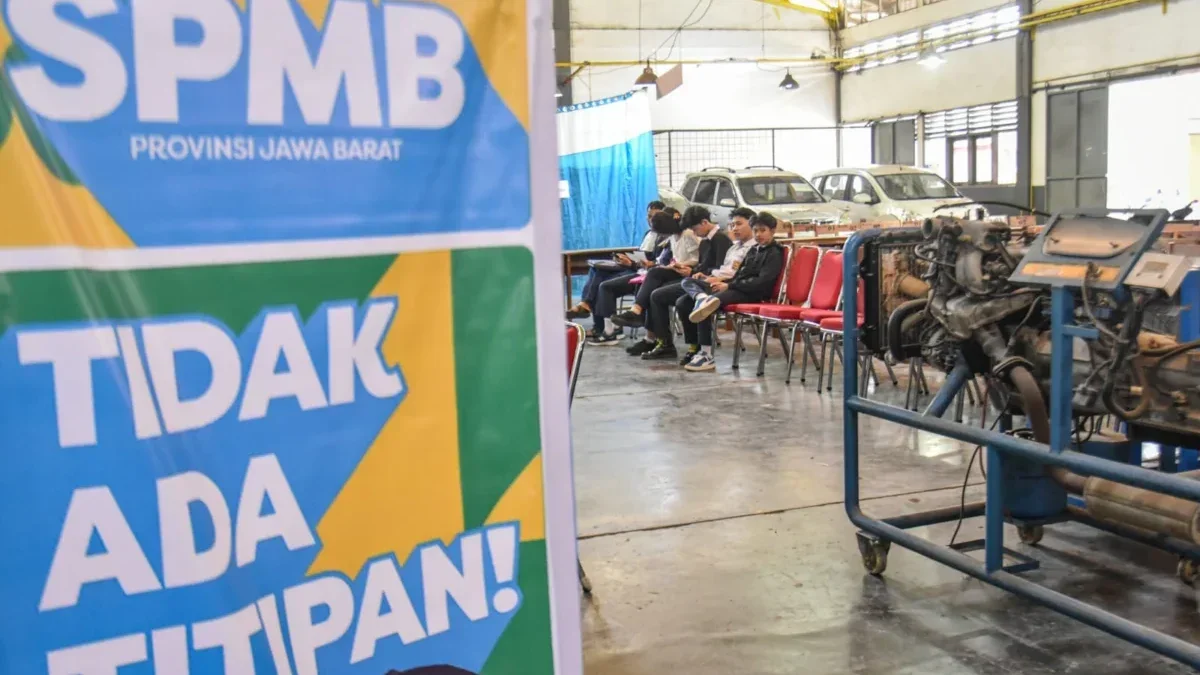 Perketat Pengawasan, Walkot Bandung Farhan Ancam Pidanakan Pelaku Jual Beli Kursi SPMB