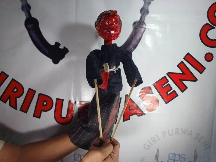 Si Cepot adalah salah satu Tokoh Wayang Golek yang populer di masyarakat Sunda.