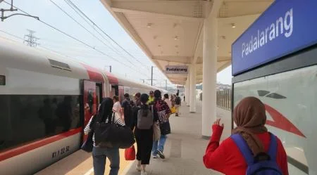 KCIC: Wisatawan Malaysia Pengguna Whoosh Mayoritas Tujuan ke Bandung