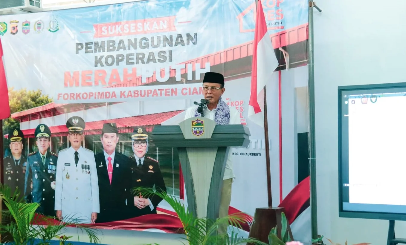 Bupati Ciamis, Herdiat Sunarya menghadiri peresmian Koperasi Desa/Kelurahan Merah Putih (KDMP) yang digelar di Desa Sukamulya, Kecamatan Cihaurbeuti, Sabtu (16/05).Dok-Diskominfo Ciamis