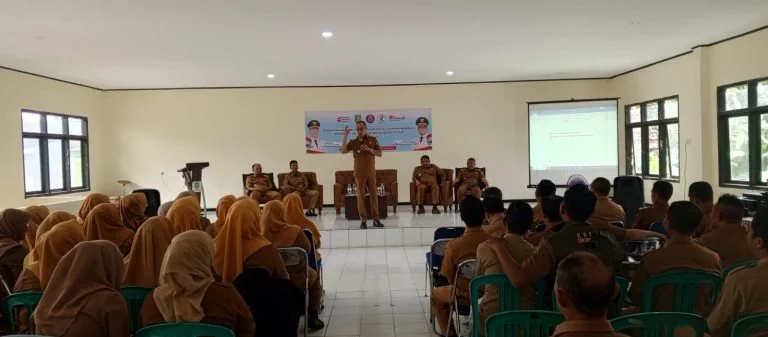 . Kegiatan yang diadakan pada 15 Desember 2025 di Kantor Kelurahan Karang Tengah, dibuka oleh Wali Kota Sukabumi Ayep Zaki.Ist