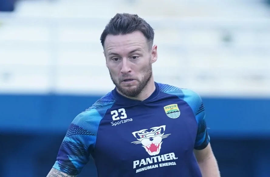 Ini yang Dilakukan Marc Klok Agar Bisa Tampil Hadapi Persijap