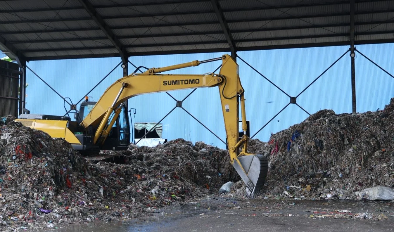 Pemerintah Kabupaten (Pemkab) Bogor menghentikan kegiatan pemrosesan sampah domestik menggunakan incinerator yang berasal dari Kota Tangerang Selatan dan dikelola oleh PT Aspex Kumbong.Dok-Diskomimfo Kab Bogor