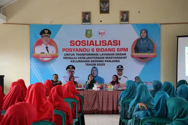 Ketua TP-PKK Kota Sukabumi Ranty Rachmatillah, ketika membuka sosialisasi Posyandu enam bidang SPM.Ist