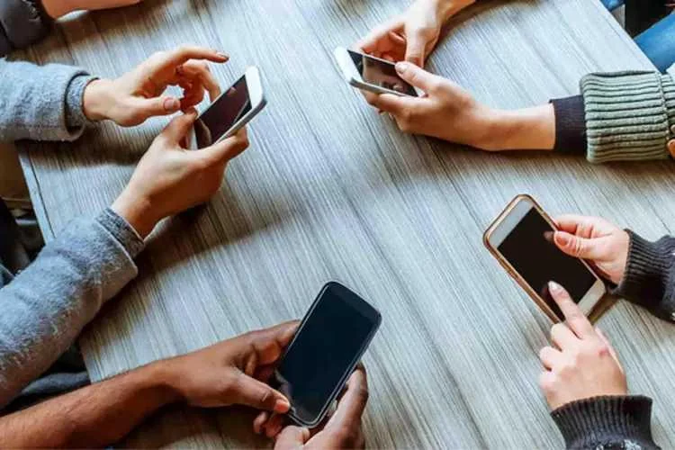 Dinilai Merugikan, Sistem Hangus Kuota Internet Digugat ke MK