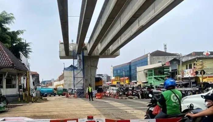 Menteri PU Sebut  Jembatan Layang Nurtanio Bandung Dukung Operasional Whoosh