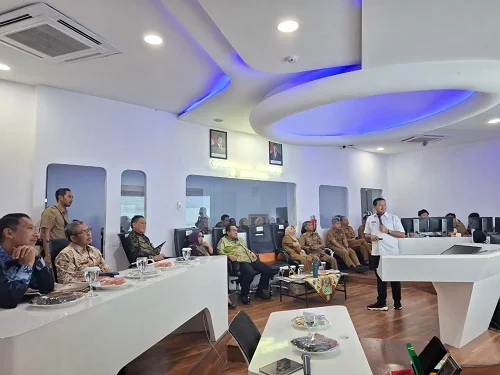 Bupati Sumedang Dony Ahmad Munir menyampaikan, Kabupaten Sumedang secara konsisten memperkuat penerapan Sistem Pemerintahan Berbasis Elektronik.Dok-Diskomimfosanditik