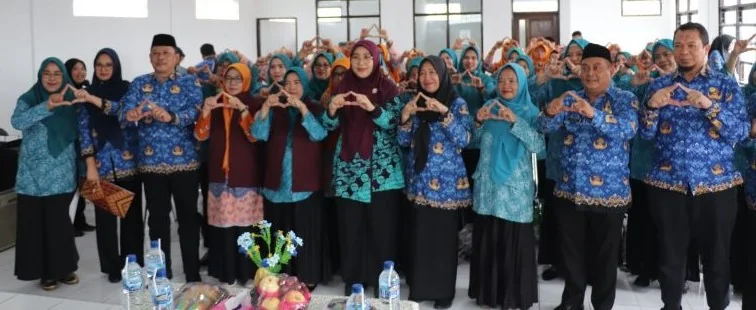 Kelurahan Nanggeleng Menggelar Bimtek Posyandu Enam Bidang SPM