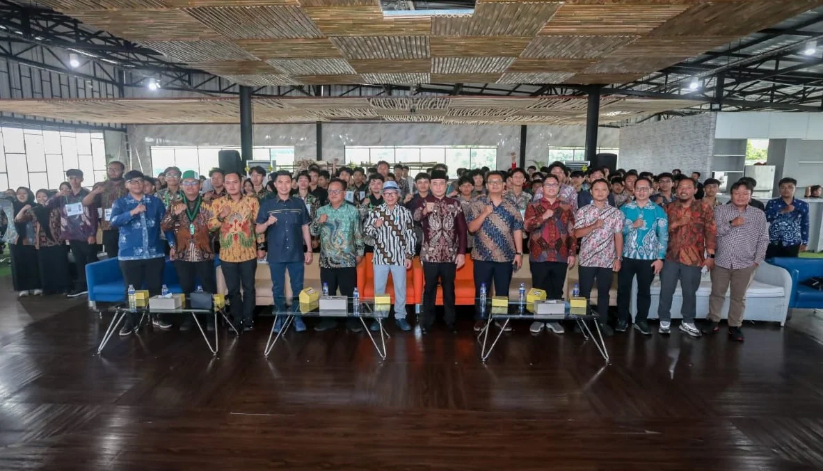 Wakil Wali Kota Bandung, Erwin menilai, mahasiswa memiliki peran penting sebagai motor penggerak perubahan bangsa.Ist