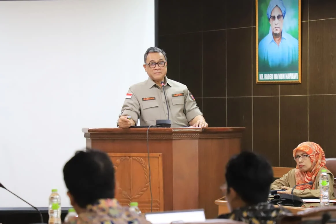 Badan Nasional Penanggulangan Bencana (BNPB) mendorong penguatan penanganan bencana hidrometeorologi secara terpadu di Kabupaten Bekasi, mulai dari respons darurat hingga langkah mitigasi jangka panjang, guna mengurangi risiko banjir yang kerap terjadi di