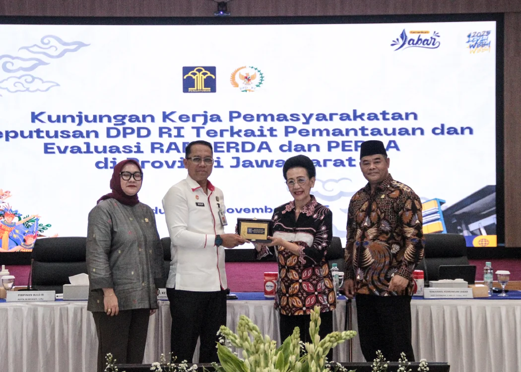 Kanwil Kemenkum Jabar, menjadi pusat perhatian dalam upaya pembenahan regulasi daerah dengan menerima kunjungan kerja strategis dari Pimpinan Dewan Perwakilan Daerah (DPD) RI bersama Badan Urusan Legislasi Daerah.Ist