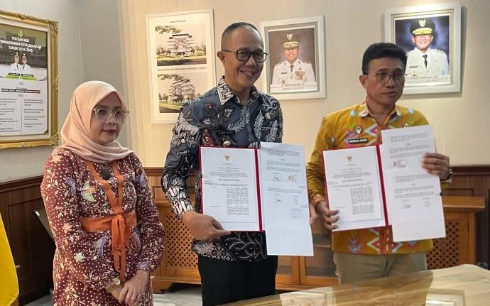 MoUyang ditandatangani oleh Wali Kota Sukabumi Ayep Zaki dan Kepala Kantor Pertanahan Herman Saeri.Dok-Diskominfo Kota Sukabumi