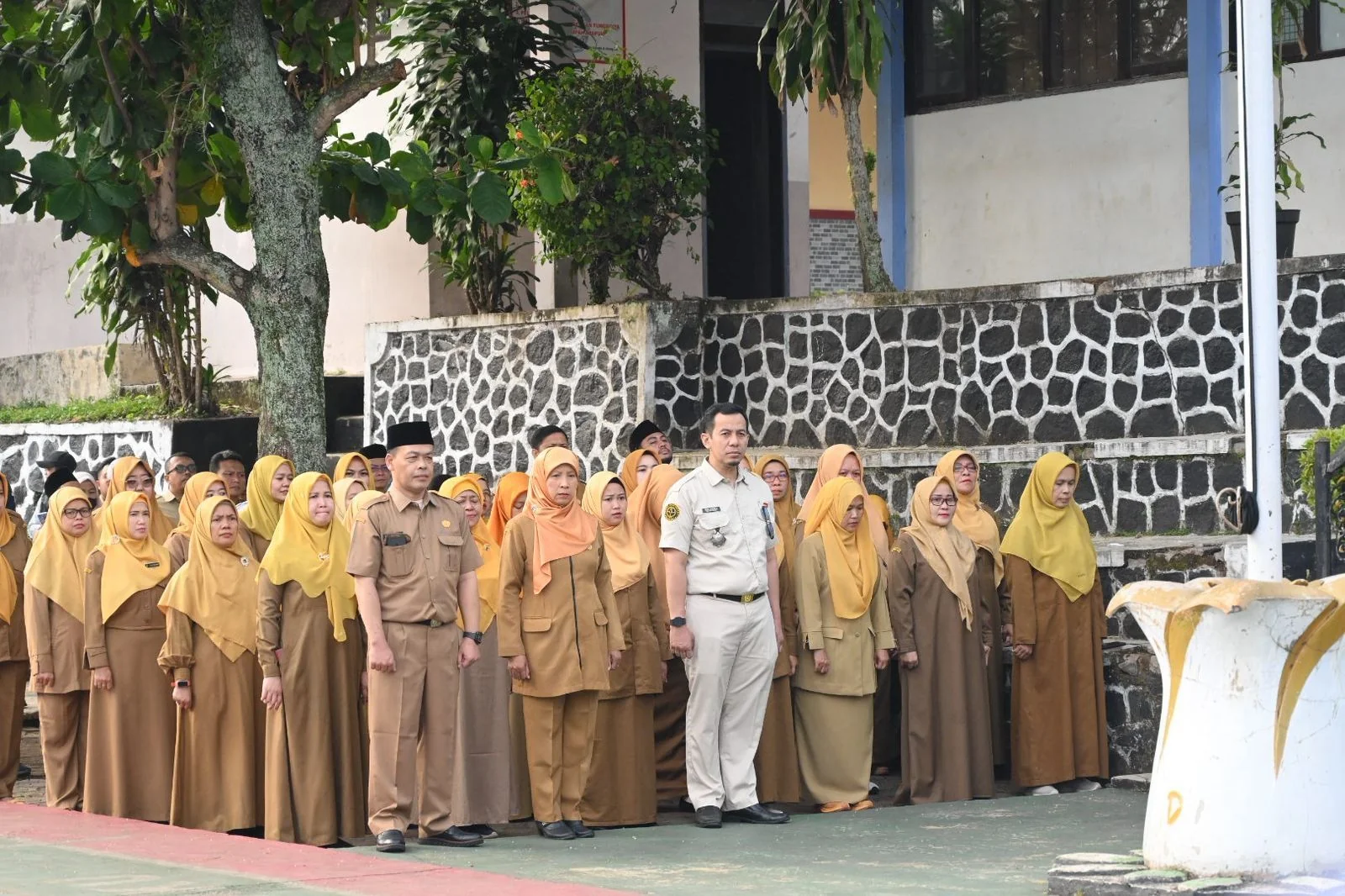 Guru PNS Jadi Prioritas Kenaikan Gaji 2025.Ist
