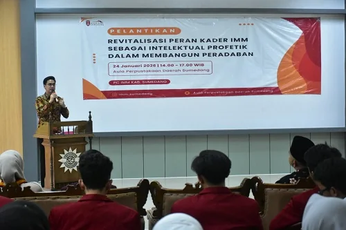 Wakil Bupati Sumedang M. Fajar Aldila menghadiri pelantikan Pimpinan Cabang Ikatan Mahasiswa Muhammadiyah (IMM) Kabupaten Sumedang periode 2026-2027 di Aula Perpustakaan Daerah Kabupaten Sumedang.Dok-Diskominfosanditik Sumedang