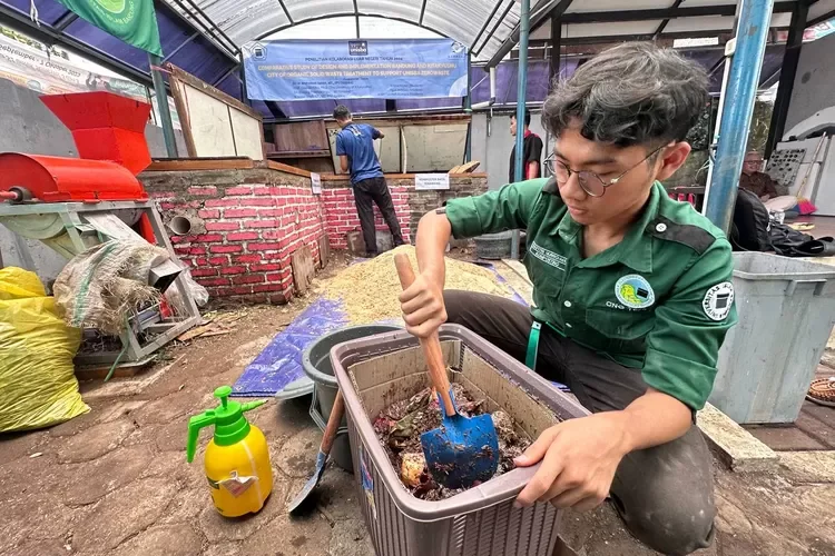 Unisba Ungkap Inovasi Pengolahan Sampah Lewat Riset dan Aksi Nyata