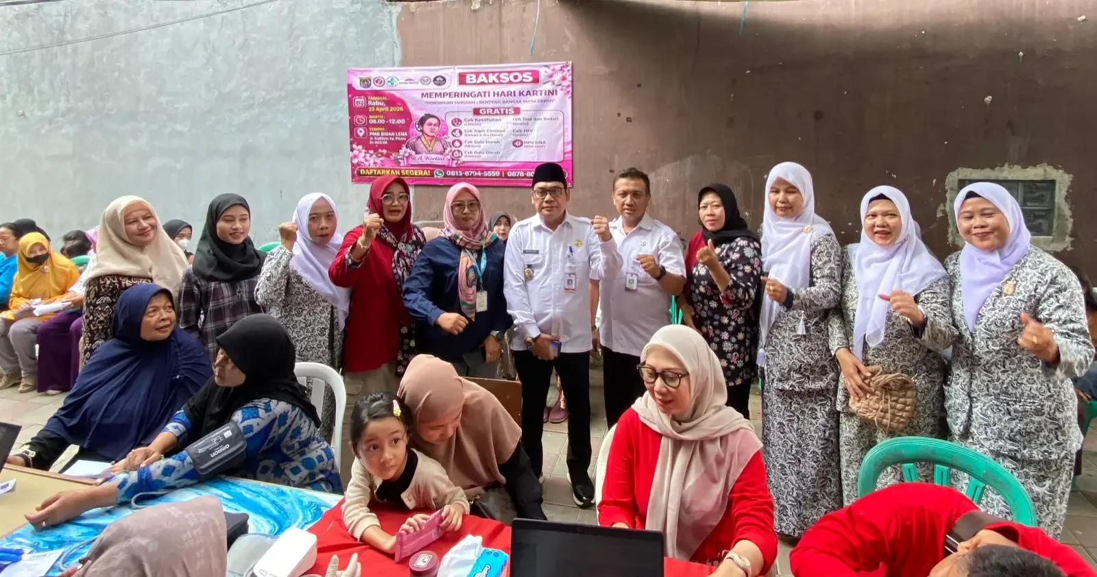 WPA Kecamatan Panmas menggelar bakti sosial pengecekan kesehatan gratis di PBM Lena, Kelurahan Rangkapan Jaya, Kecamatan Pancoran Mas, Rabu (22/04/26). (Foto: dok. Narasumber)